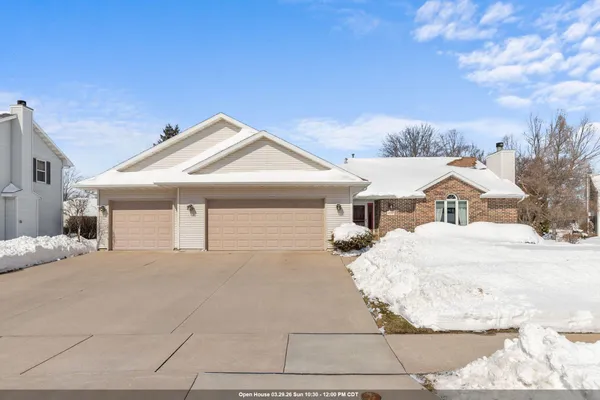 $390,000 | 3050 Hunters Place, Oshkosh, WI 54904