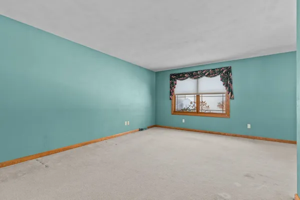 $390,000 | 3050 Hunters Place, Oshkosh, WI 54904