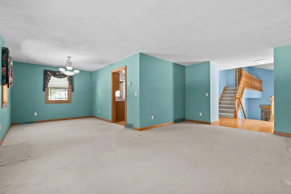 $390,000 | 3050 Hunters Place, Oshkosh, WI 54904