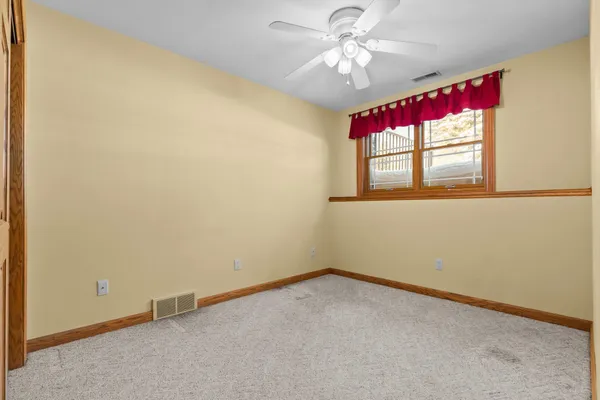 $390,000 | 3050 Hunters Place, Oshkosh, WI 54904