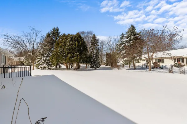 $390,000 | 3050 Hunters Place, Oshkosh, WI 54904