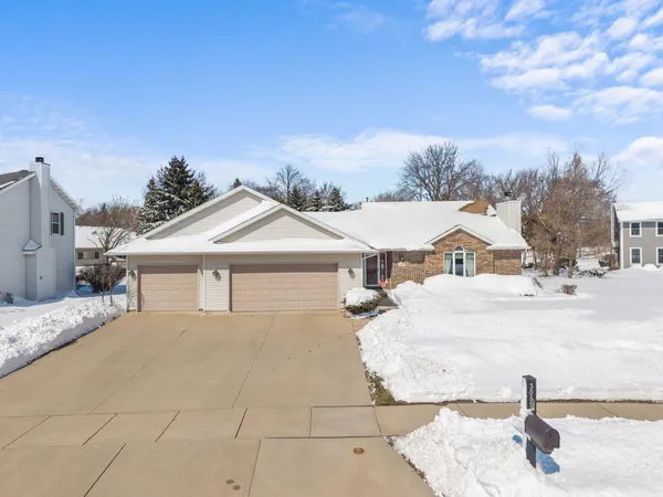 $390,000 | 3050 Hunters Place, Oshkosh, WI 54904