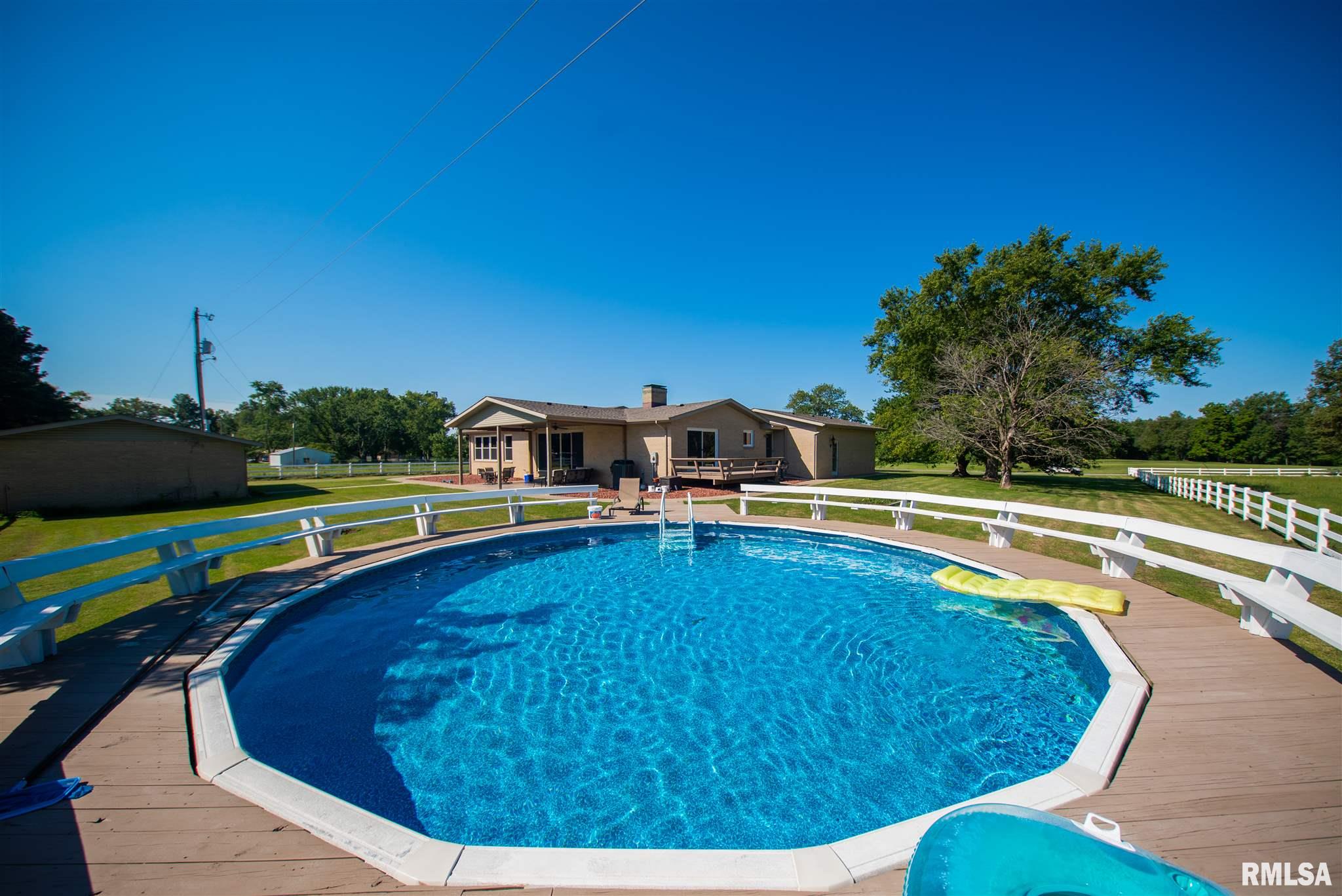 90 Golf Course Road Eldorado, IL 62930 - Photo 4 of 45 Gallery Image 4