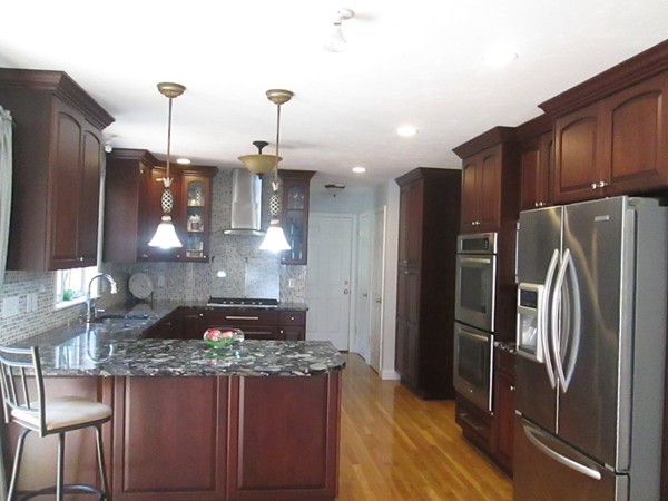 39 Bella Road Sharon, MA 02067 - Photo 3 of 30 Gallery Image 3