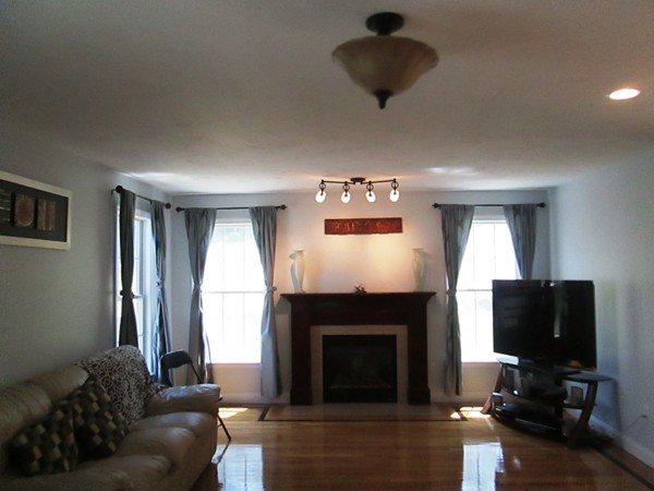 39 Bella Road Sharon, MA 02067 - Photo 7 of 30 Gallery Image 7