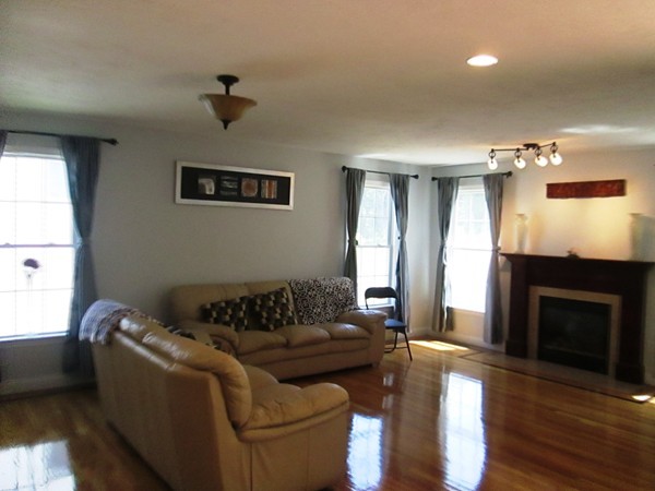 39 Bella Road Sharon, MA 02067 - Photo 8 of 30 Gallery Image 8