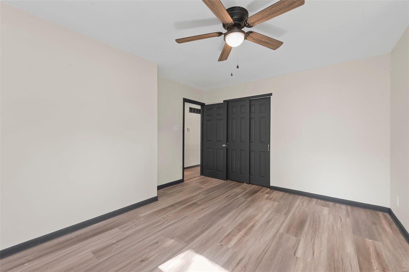 48 Green Acres Road St. Louis, MO 63137 - Photo 19 of 30