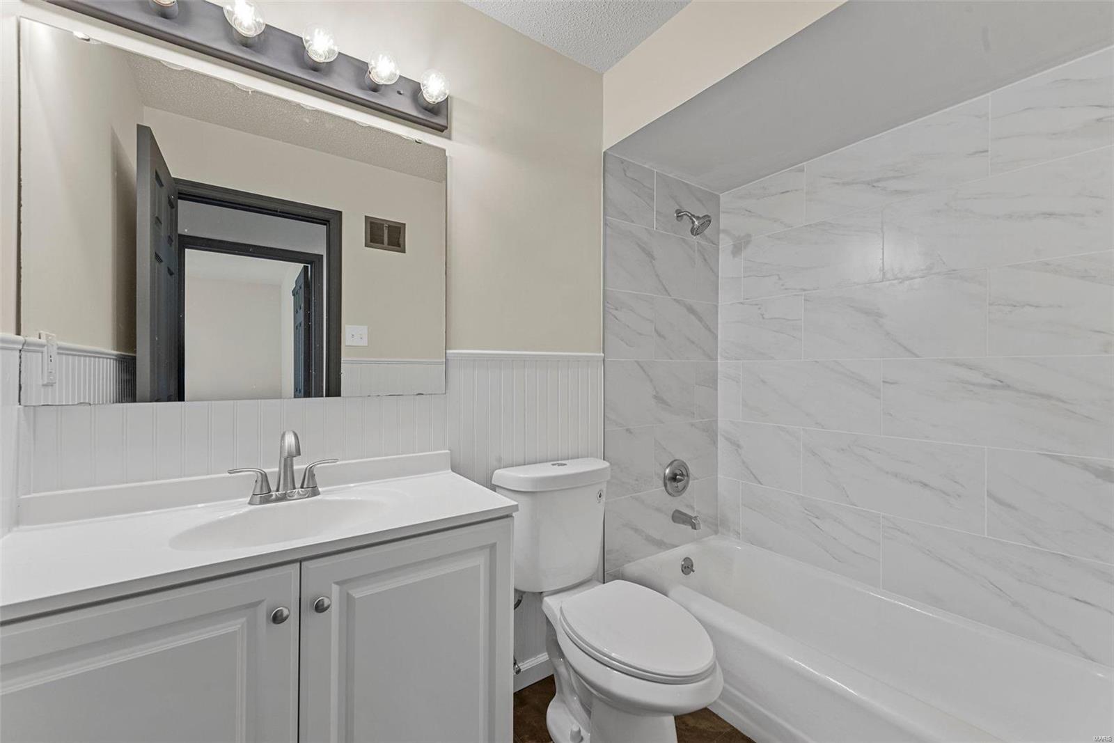 48 Green Acres Road St. Louis, MO 63137 - Photo 20 of 30