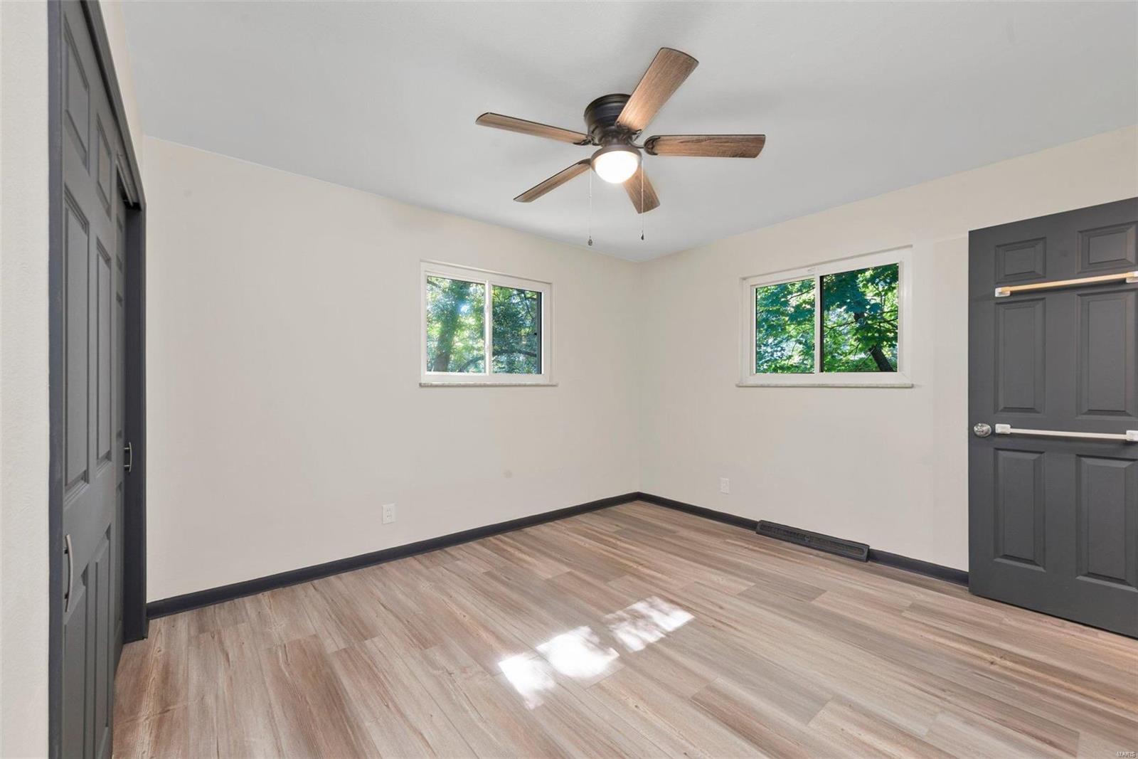 48 Green Acres Road St. Louis, MO 63137 - Photo 21 of 30