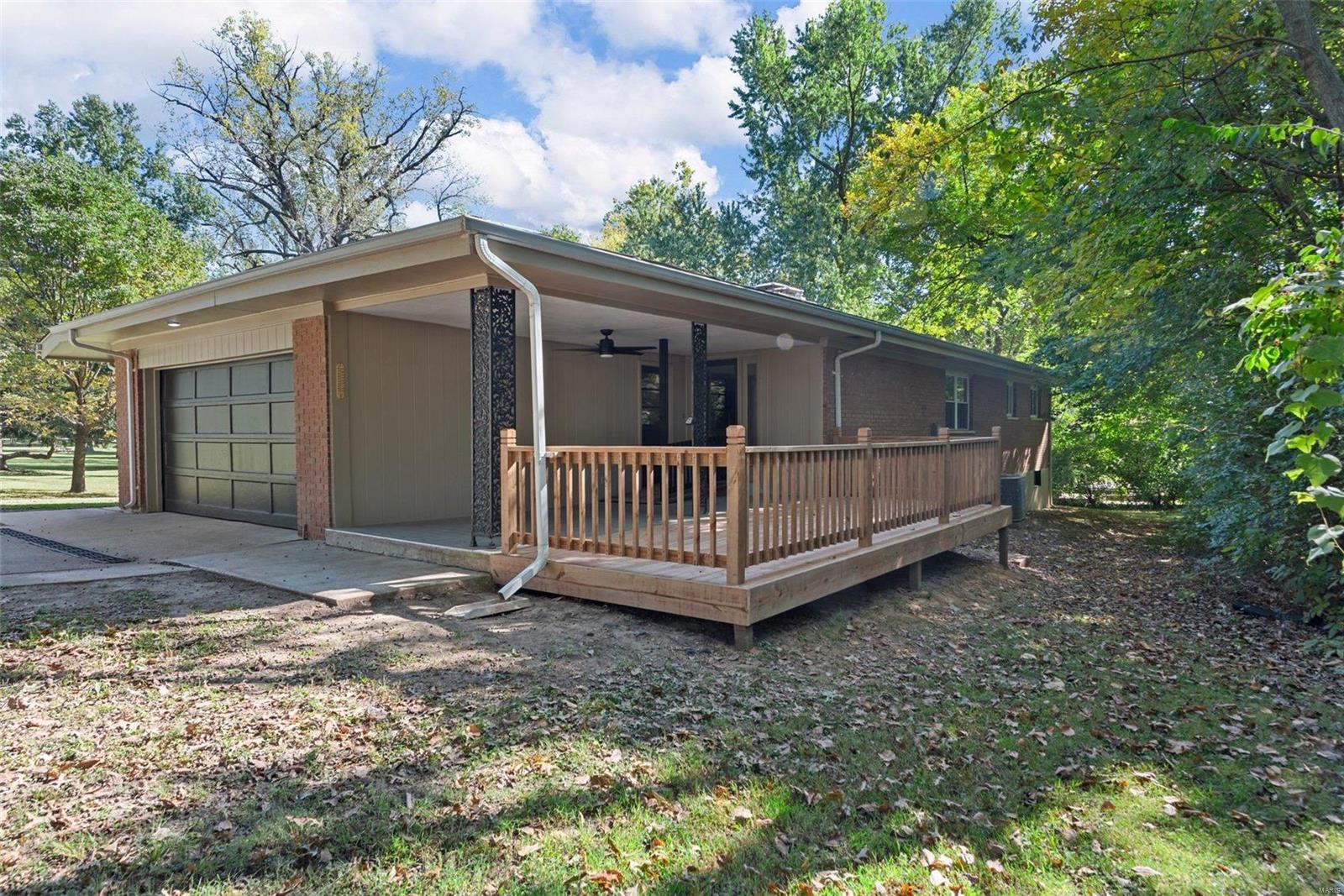 48 Green Acres Road St. Louis, MO 63137 - Photo 5 of 30