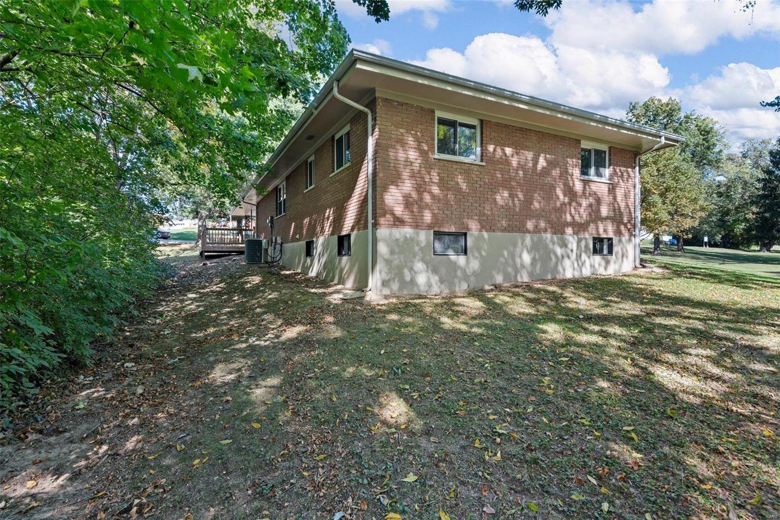 48 Green Acres Road St. Louis, MO 63137 - Photo 6 of 30