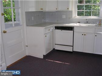97 Duncan Lane Springfield, PA 19064 - Photo 7 of 12 Kitchen
