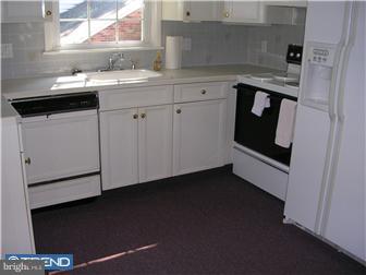 97 Duncan Lane Springfield, PA 19064 - Photo 8 of 12 Kitchen