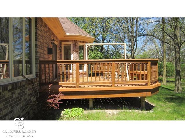 53950 County Line Road New Baltimore, MI 48047 - Photo 41 of 42 31323221-40.JPG