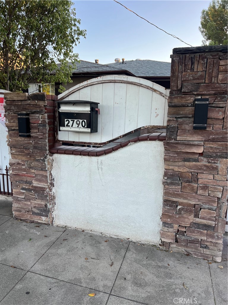 2790 11th Street Riverside, CA 92507 - Photo 5 of 6