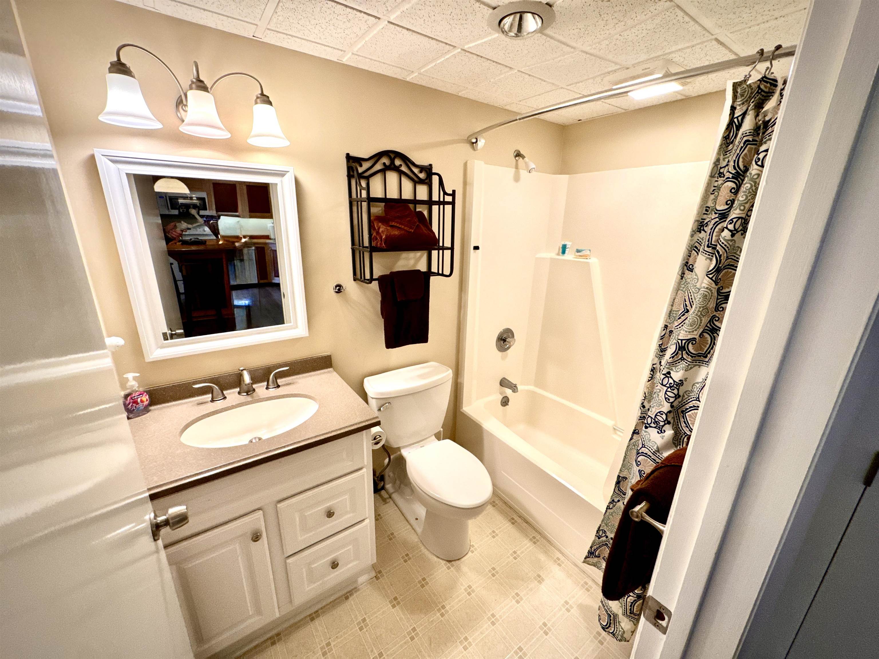 133 East Mountain Road, Unit 3A2 Killington, VT 05751 - Photo 16 of 42 Gallery Image 16
