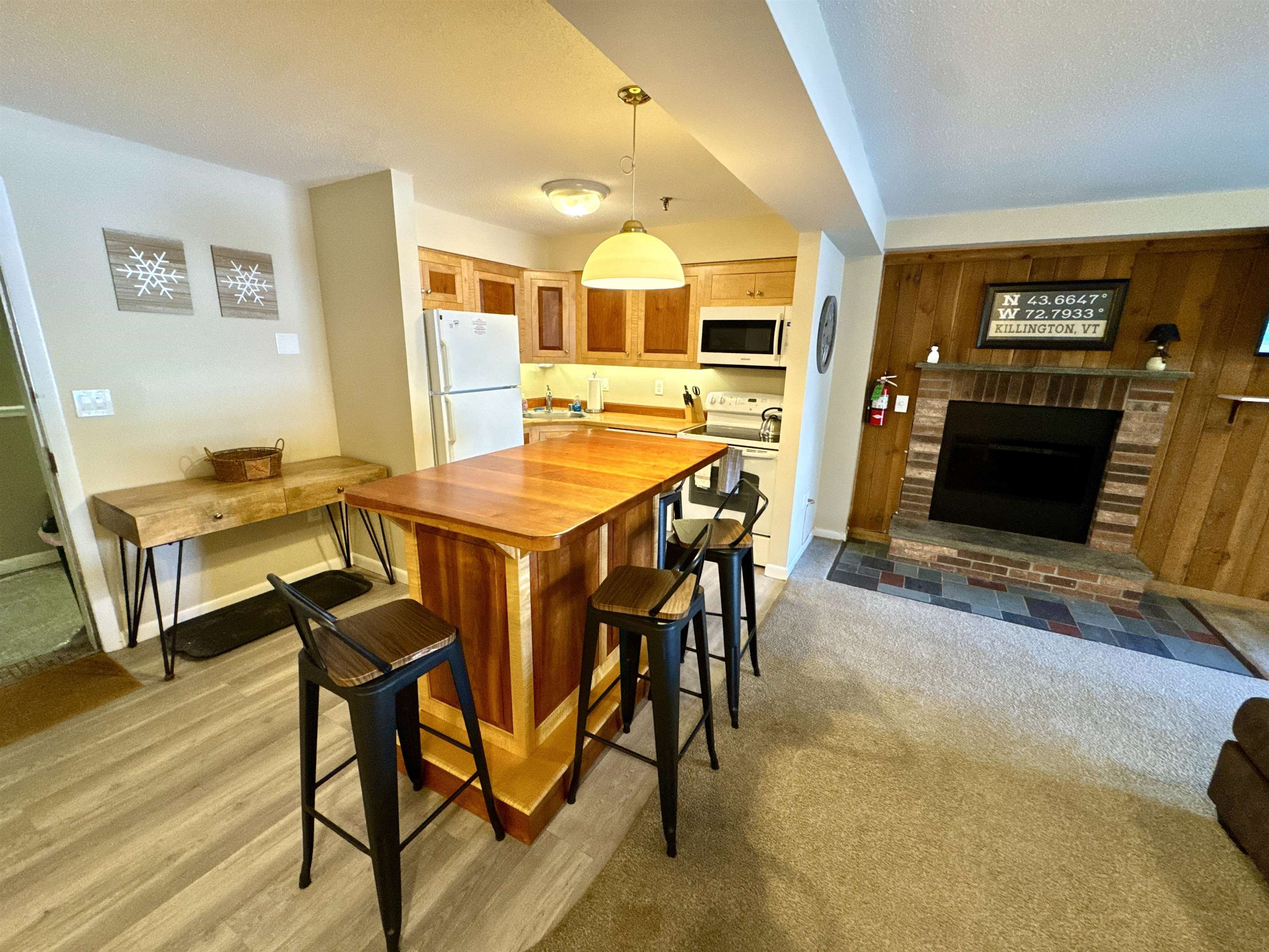133 East Mountain Road, Unit 3A2 Killington, VT 05751 - Photo 5 of 42 Gallery Image 5
