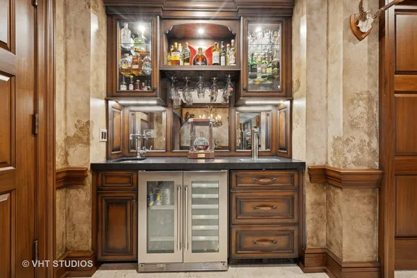 $2,995,000 | 546 Oak Knoll Road, Barrington Hills, IL 60010