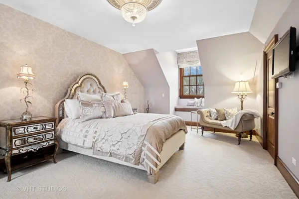 $2,995,000 | 546 Oak Knoll Road, Barrington Hills, IL 60010