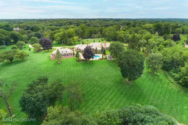 $2,995,000 | 546 Oak Knoll Road, Barrington Hills, IL 60010