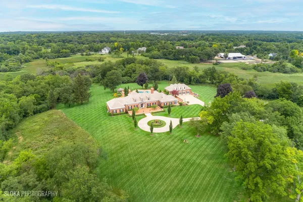 $2,995,000 | 546 Oak Knoll Road, Barrington Hills, IL 60010
