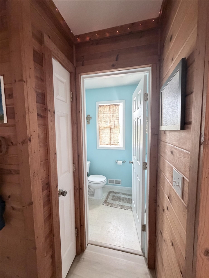 6585 Sinclair Road Eau Claire, MI 49111 - Photo 8 of 33