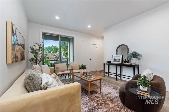 $467,880 | 1659 West Burlison Lane, Boise, ID 83705