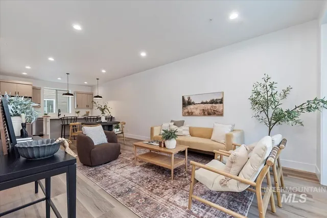 $467,880 | 1659 West Burlison Lane, Boise, ID 83705