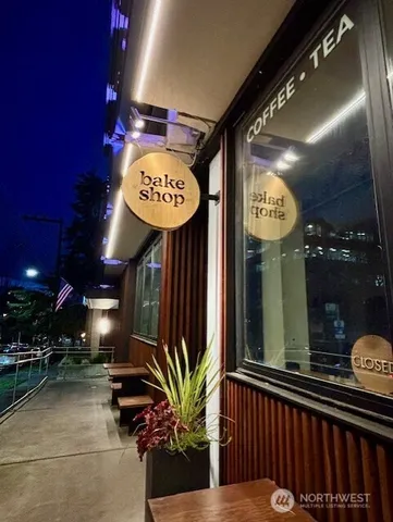 $349,000 | 323 Queen Anne Avenue North, Unit 408, Seattle, WA 98109