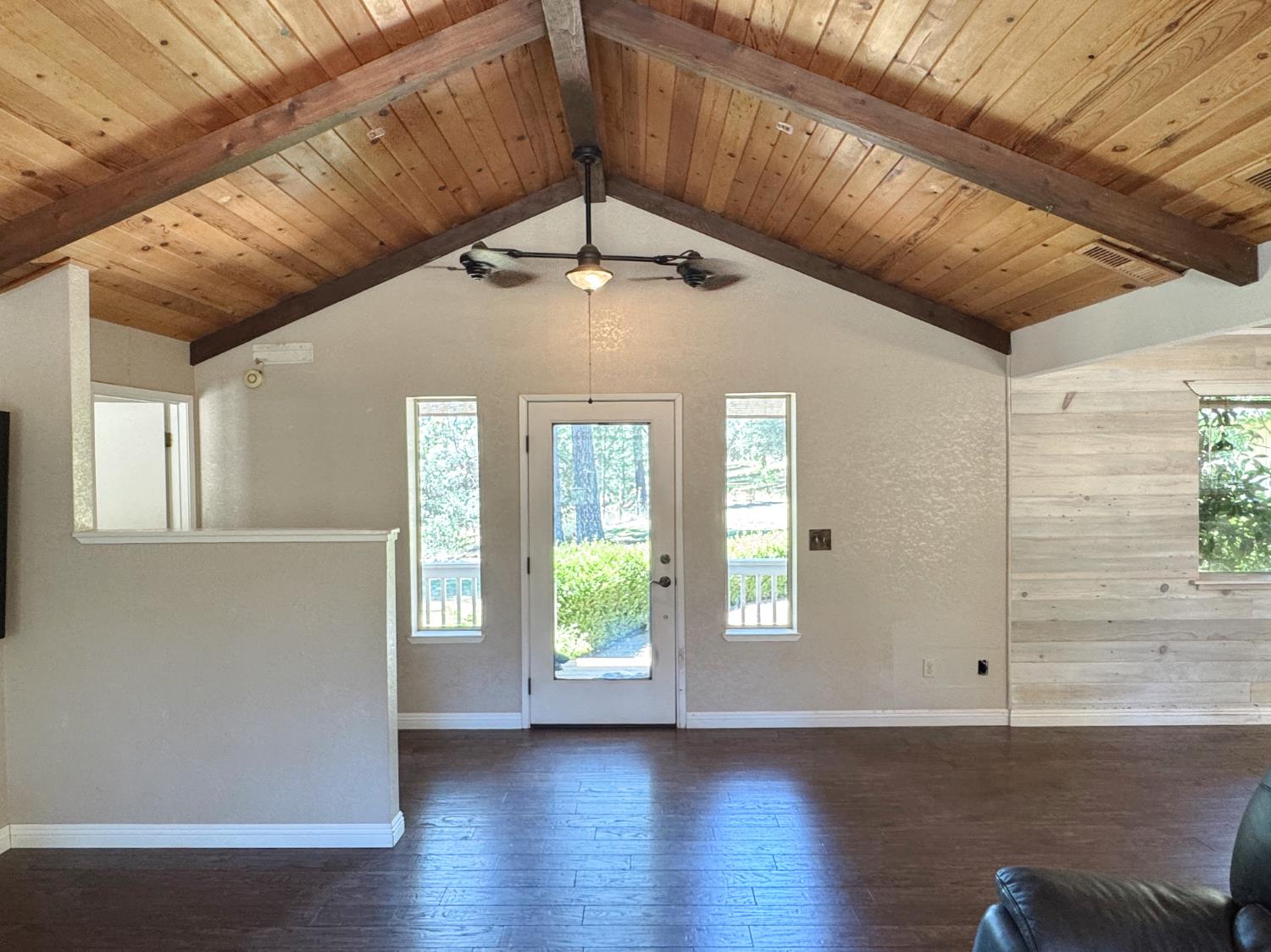 6425 Quartz Mine Road Mountain Ranch, CA 95246 - Photo 14 of 70