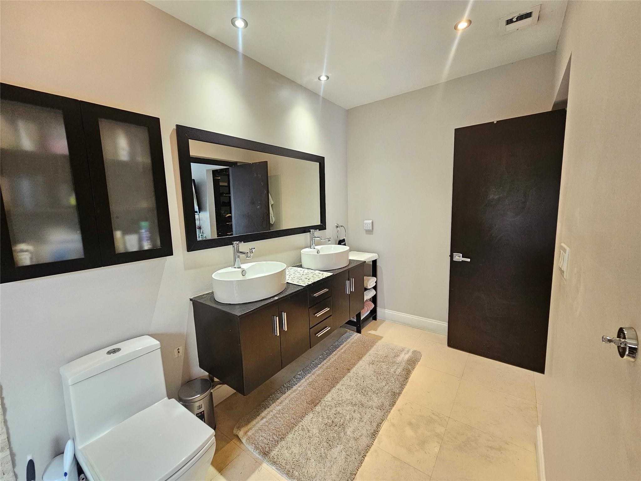 19975 Northeast 10th Place Miami, FL 33179 - Photo 23 of 34 Photo 23