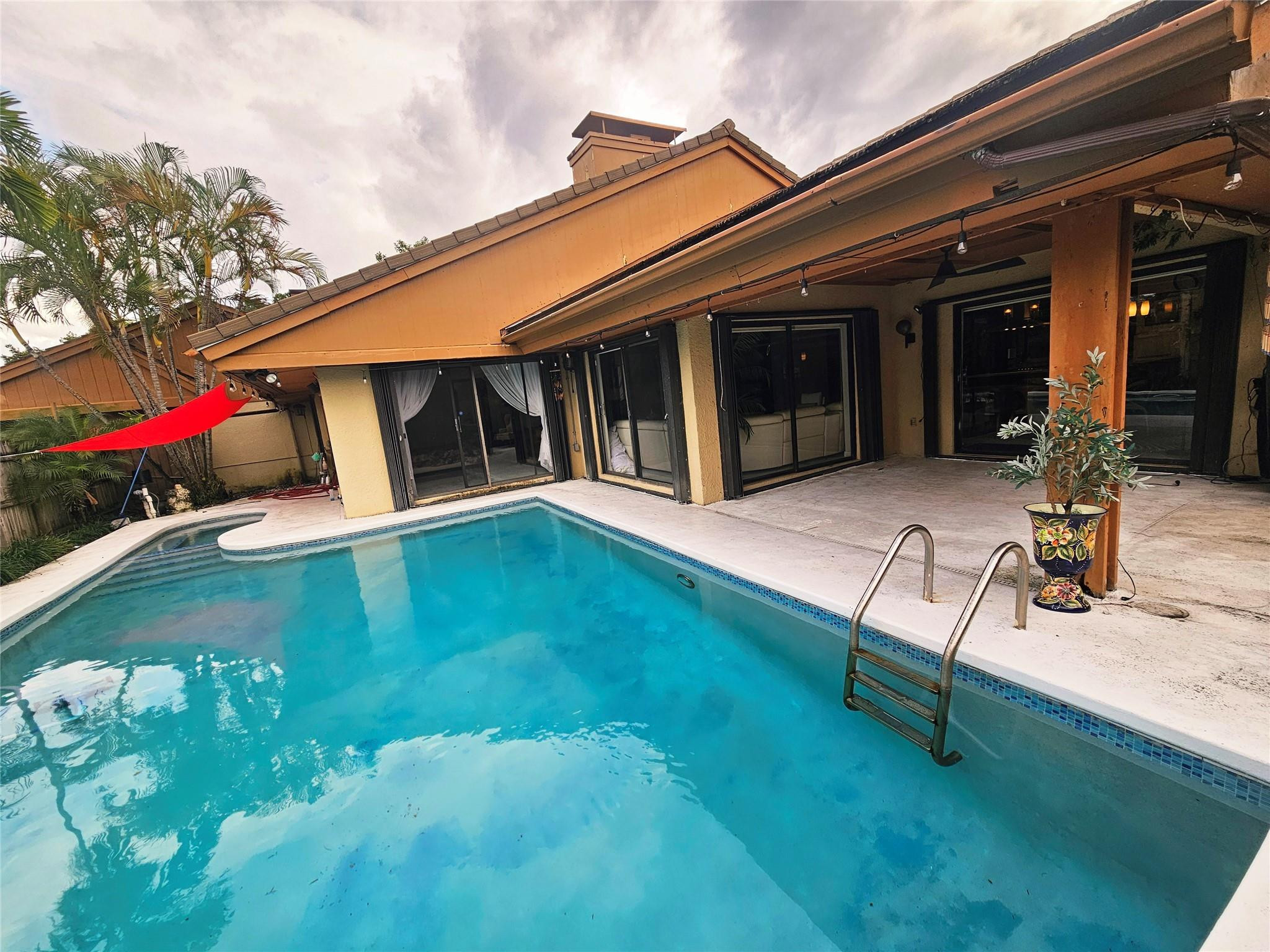 19975 Northeast 10th Place Miami, FL 33179 - Photo 33 of 34 Photo 33