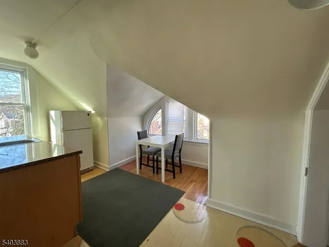 $1,450 | 318 Claremont Avenue, Montclair, NJ 07042