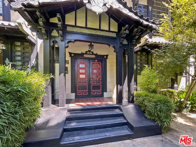 $5,545 | 1220 North La Cienega Boulevard, Unit F3, West Hollywood, CA 90069