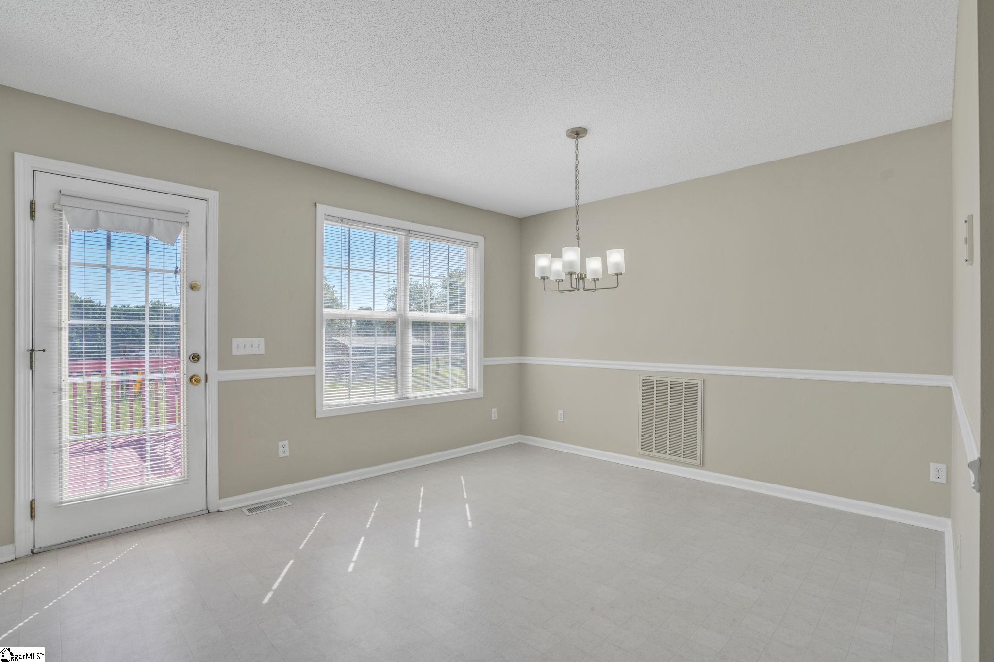 1370 Bishop Road Inman, SC 29349 - Photo 10 of 24