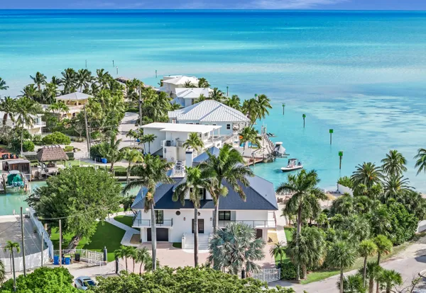 $7,900,000 | 91 Iroquois Drive, Islamorada, FL 33036