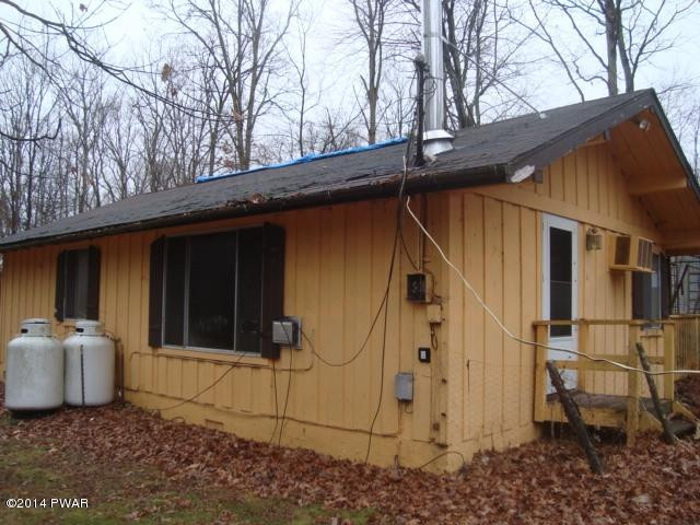 367 Oak Hill Road Hawley, PA 18428 - Photo 2 of 12 Gallery Image 2