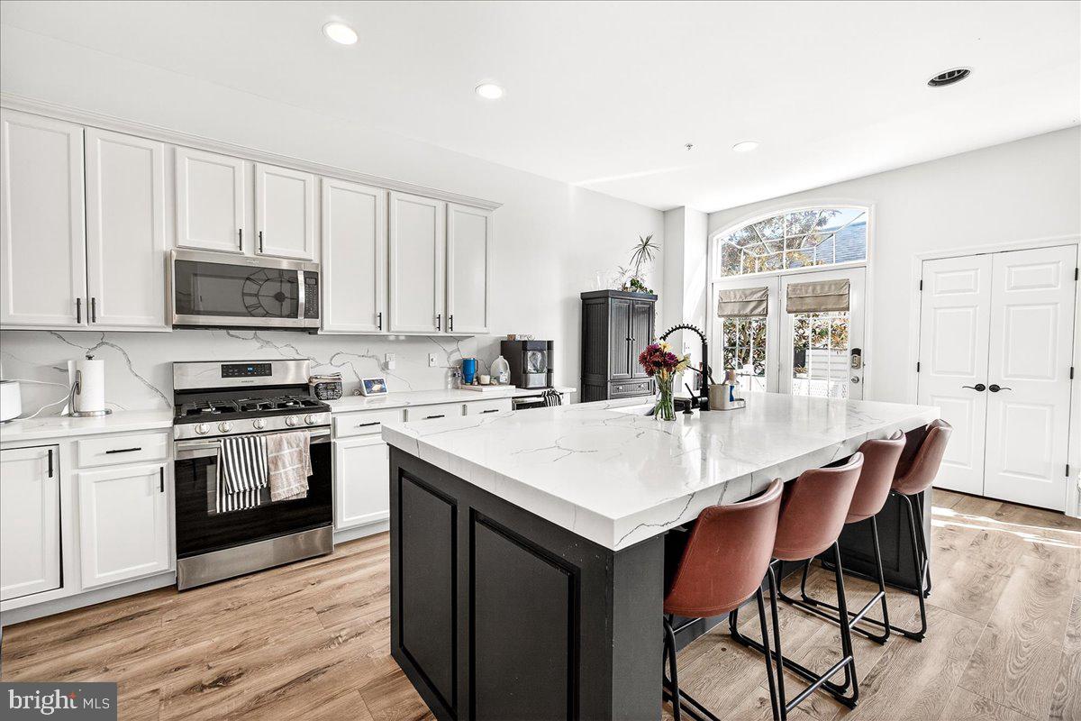 910 Featherstone Street Gaithersburg, MD 20878 - Photo 11 of 34