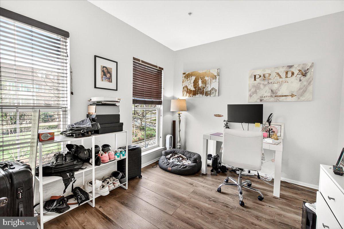 910 Featherstone Street Gaithersburg, MD 20878 - Photo 14 of 34