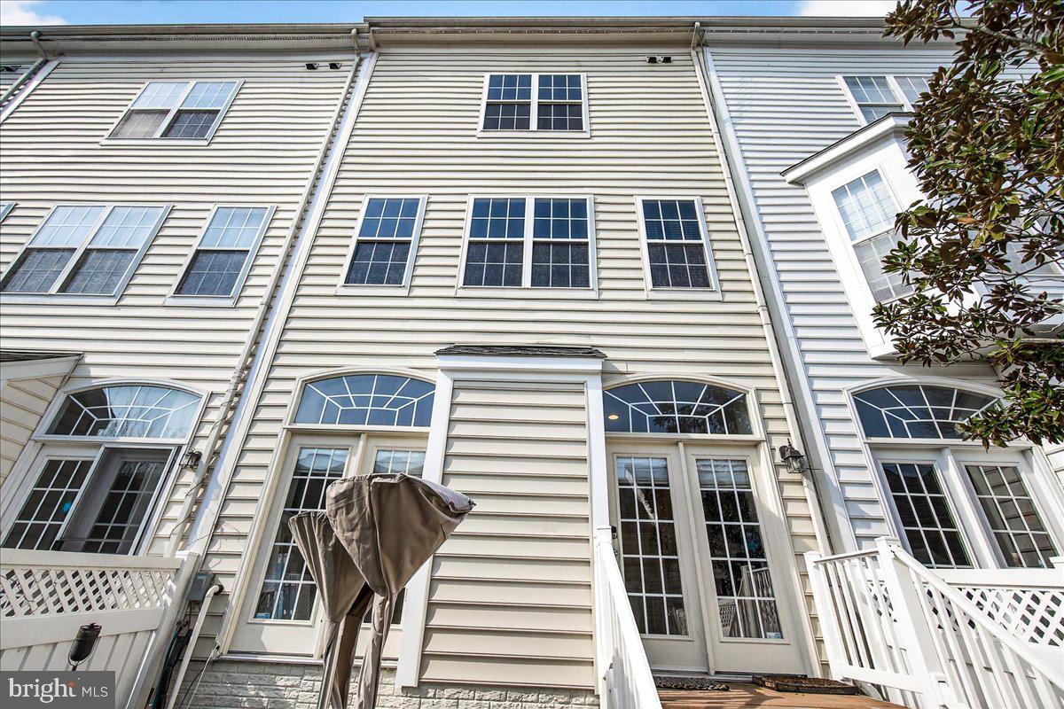 910 Featherstone Street Gaithersburg, MD 20878 - Photo 30 of 34