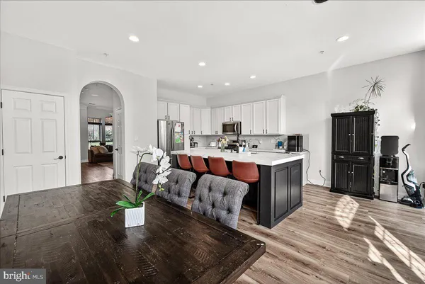 $4,950 | 910 Featherstone Street, Gaithersburg, MD 20878