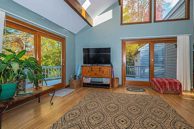 $720,000 | 31 Pinewood Drive, Stratham, NH 03885