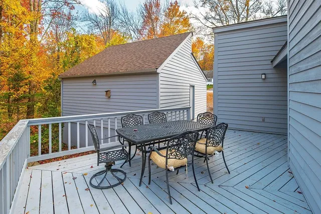 $720,000 | 31 Pinewood Drive, Stratham, NH 03885