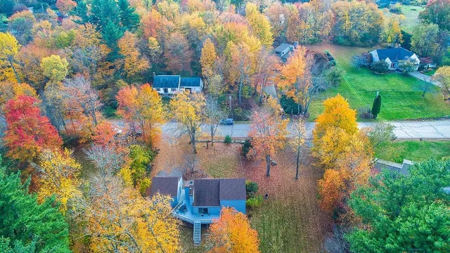 $720,000 | 31 Pinewood Drive, Stratham, NH 03885