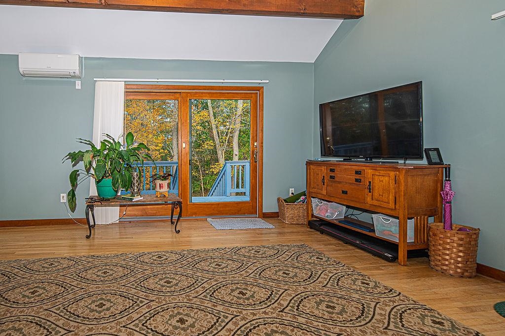 31 Pinewood Drive Stratham, NH 03885 - Photo 5 of 43