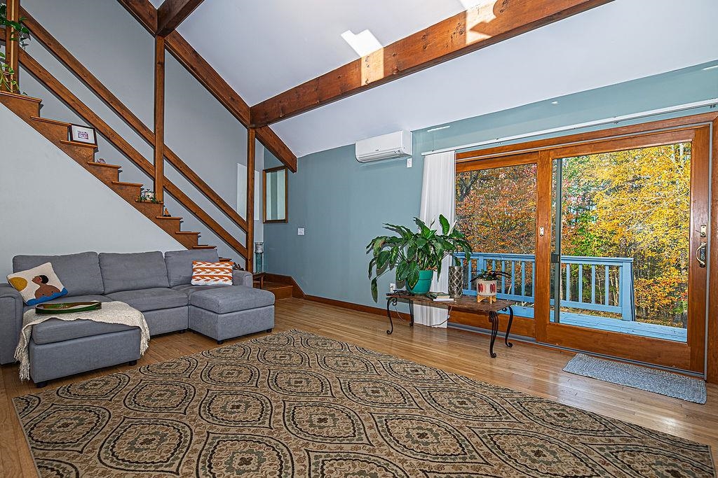 31 Pinewood Drive Stratham, NH 03885 - Photo 8 of 43