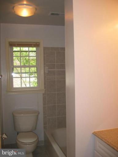 6901 Chelsea Road McLean, VA 22101 - Photo 8 of 14 Bath #1
