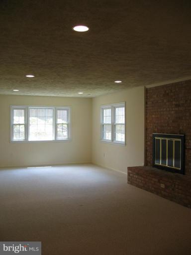 6901 Chelsea Road McLean, VA 22101 - Photo 10 of 14 Family Room
