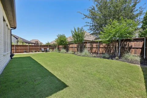 $850,000 | 4705 Cherry Bark Trail, Arlington, TX 76005