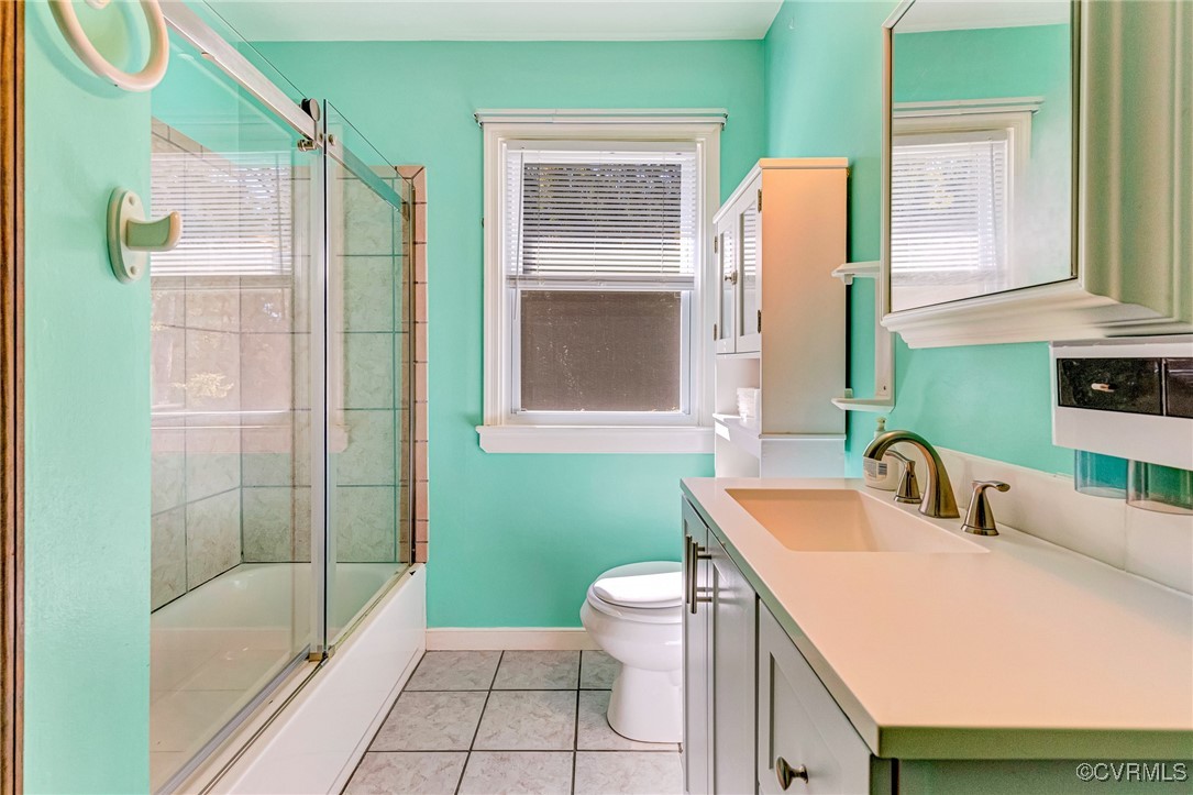 8929 Old Elam Cemetary Road Charles City, VA 23030 - Photo 10 of 20 Full bathroom with bath / shower combo with glass